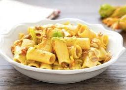 Pasta ai fiori di zucca e pancetta