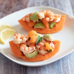 Melone ripieno di code di gambero